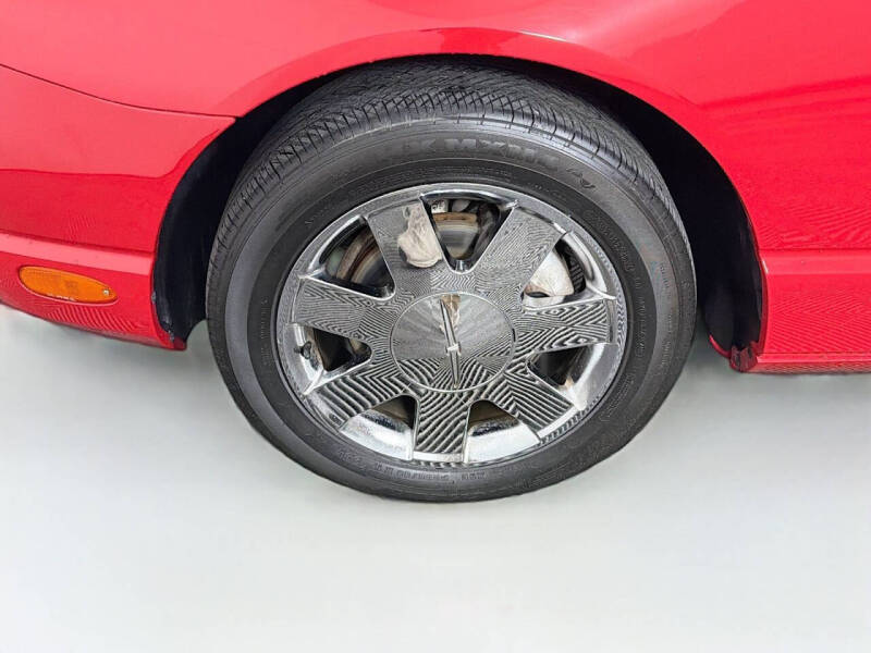 2003 Ford Thunderbird