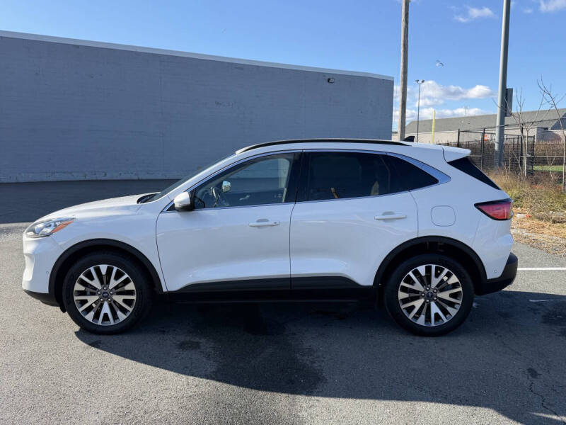 2020 Ford Escape Titanium