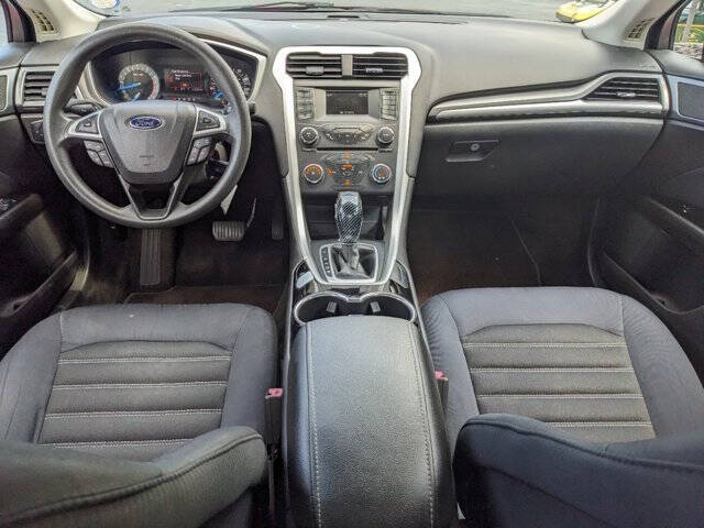2015 Ford Fusion 9