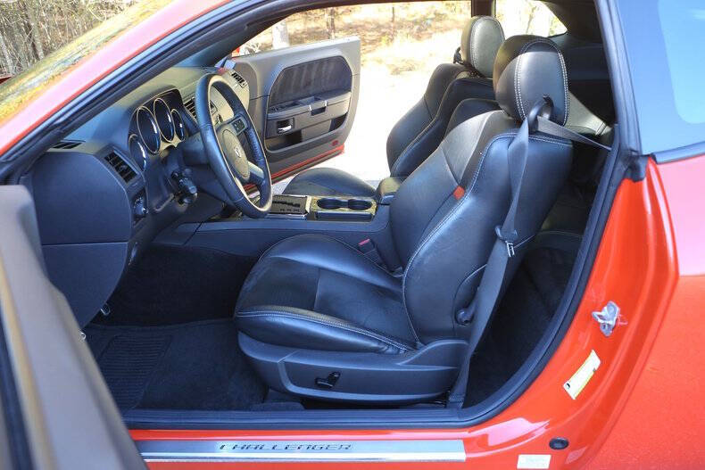 2008 Dodge Challenger SRT8