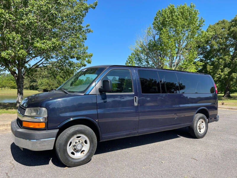 2013 Chevrolet Express Passenger LT 3500