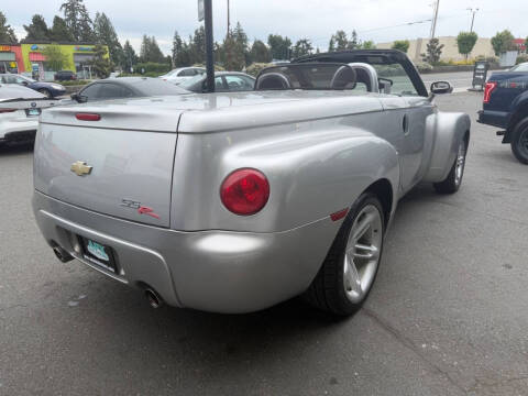2004 Chevrolet SSR LS