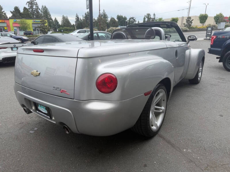 2004 Chevrolet SSR LS