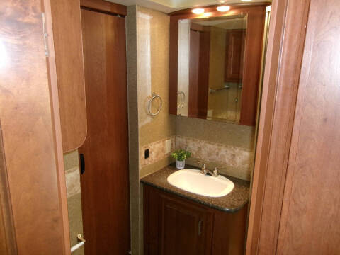 2013 Thor Motor Coach Challenger 37kt