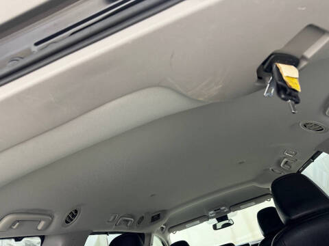 2018 Toyota Sienna SE Premium 8-Passenger