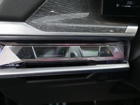 2023 BMW 7 Series 740i