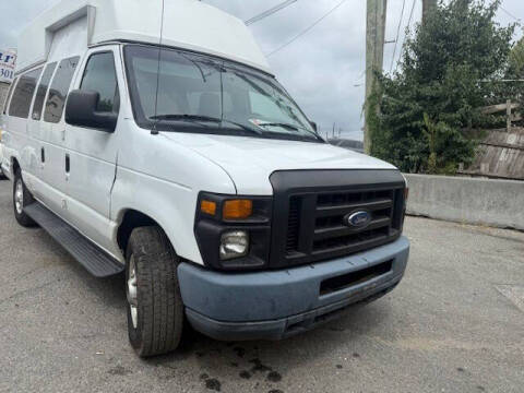 2011 Ford E-Series E-350 SD XL