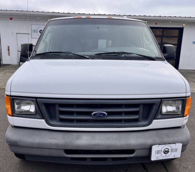 2004 Ford E-Series E-150