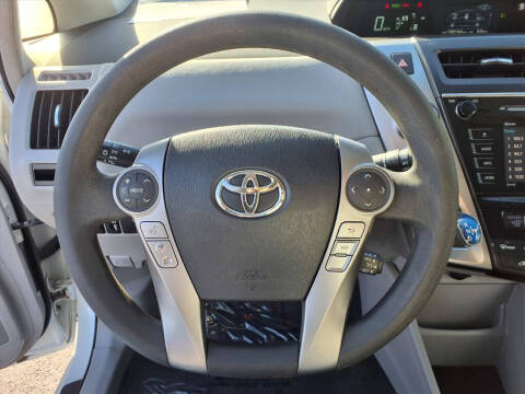 2017 Toyota Prius v Three