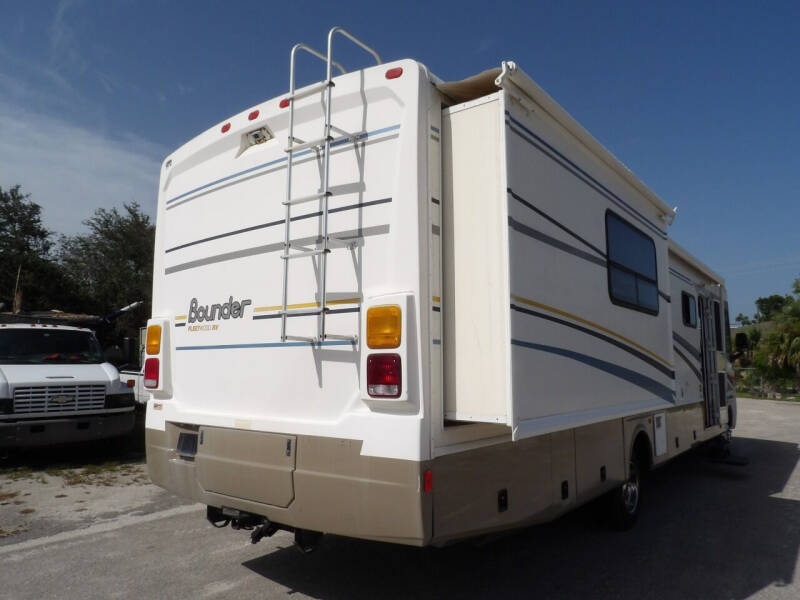 2004 Fleetwood RV 35e