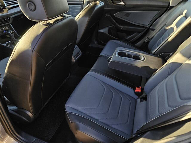 2025 Volkswagen Jetta SEL