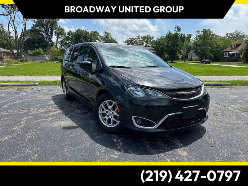 2022 Chrysler Voyager LX