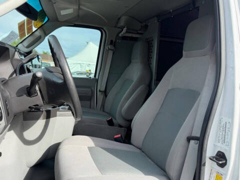 2014 Ford E-Series E-250