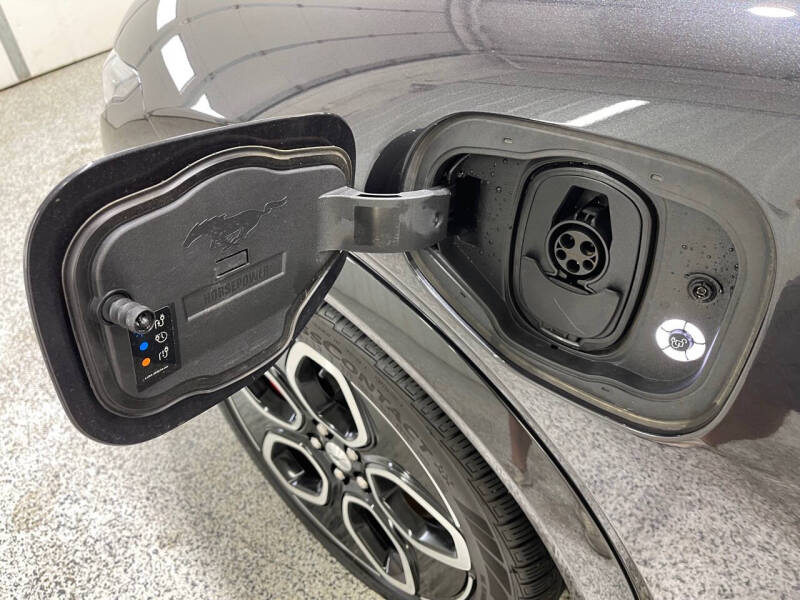 2022 Ford Mustang Mach-E GT