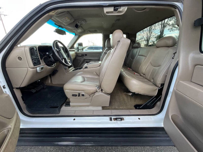 2005 GMC Sierra 2500HD