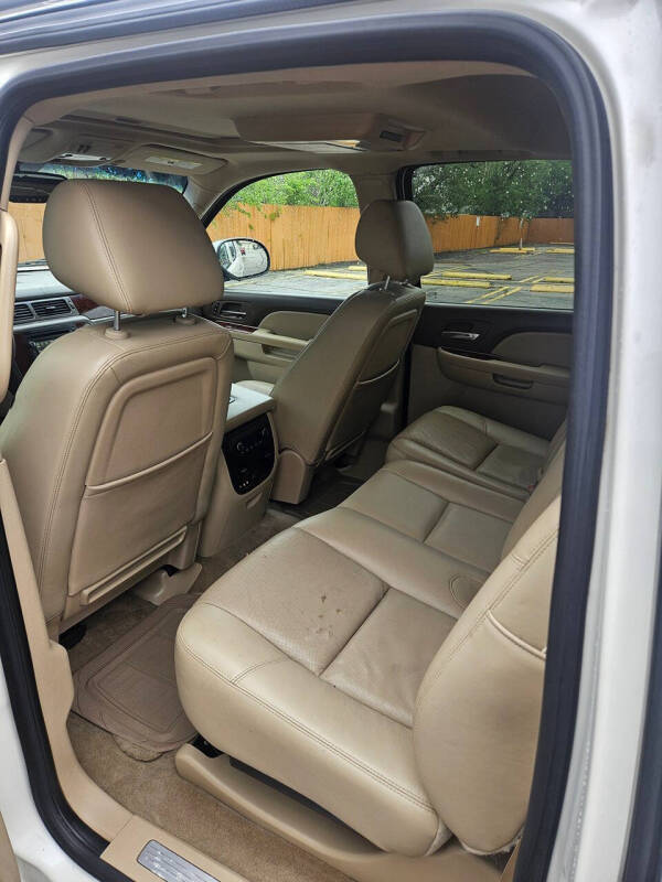 2012 Chevrolet Avalanche LTZ