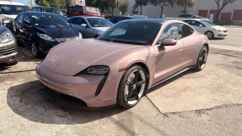 2024 Porsche Taycan Base's photo