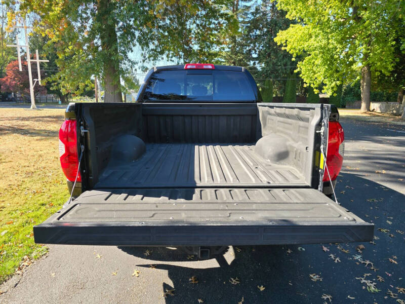 2017 Toyota Tundra SR