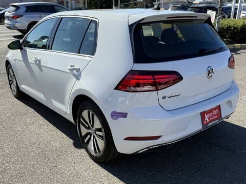 2019 Volkswagen e-Golf SE