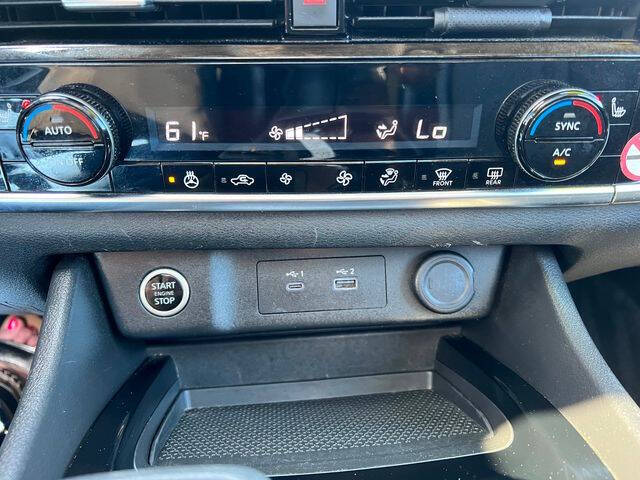 2022 Nissan Rogue SV