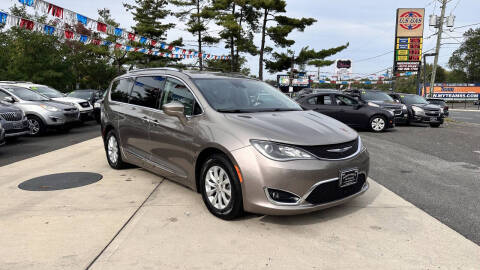 2018 Chrysler Pacifica Touring L