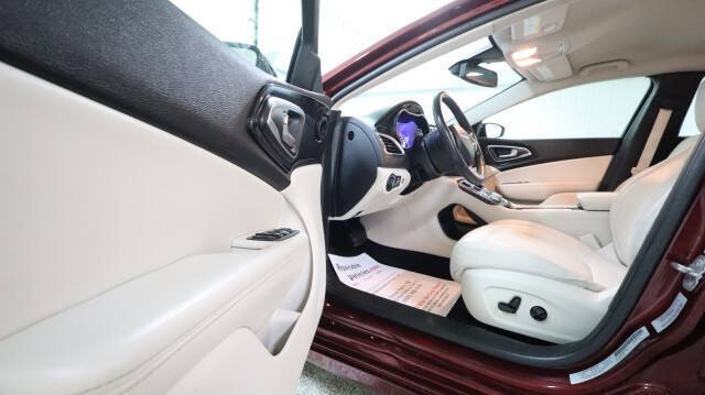 2015 Chrysler 200 C