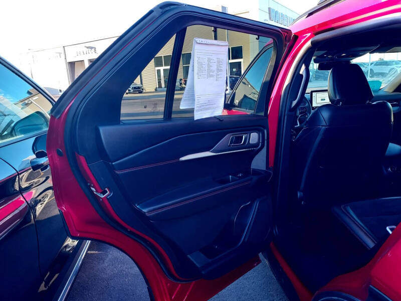 2025 Ford Explorer ST