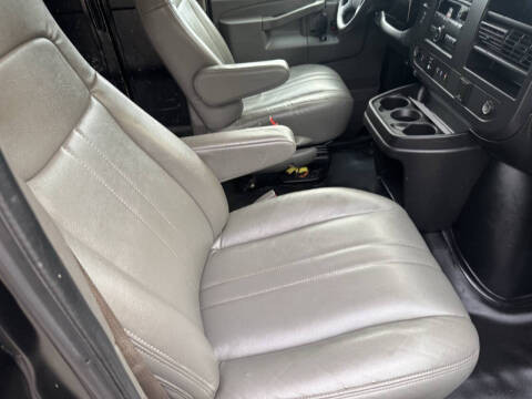 2019 GMC Savana 2500