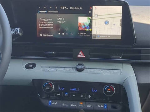 2025 Hyundai Elantra Hybrid Limited