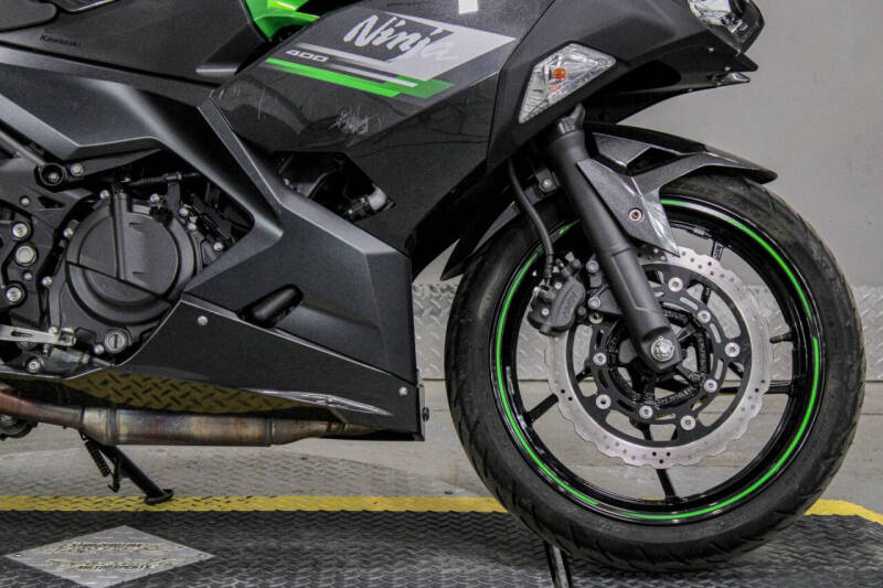 2023 Kawasaki Ninja 400