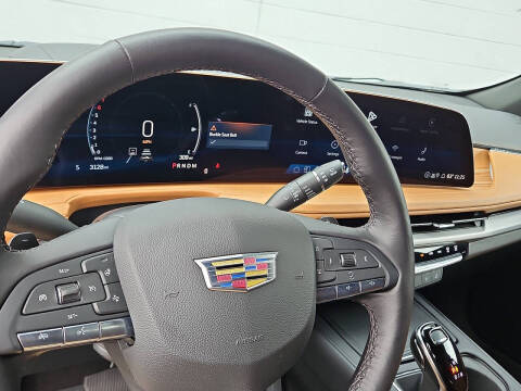 2025 Cadillac XT4 Premium Luxury