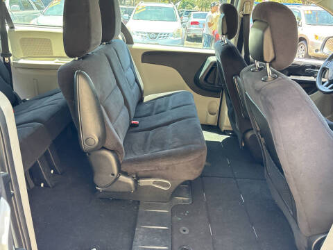 2014 Dodge Grand Caravan American Value Package