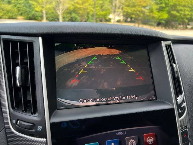 InfinitiQ5040