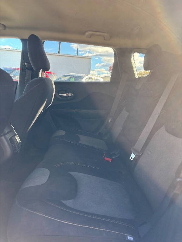 2016 Jeep Cherokee Sport Altitude