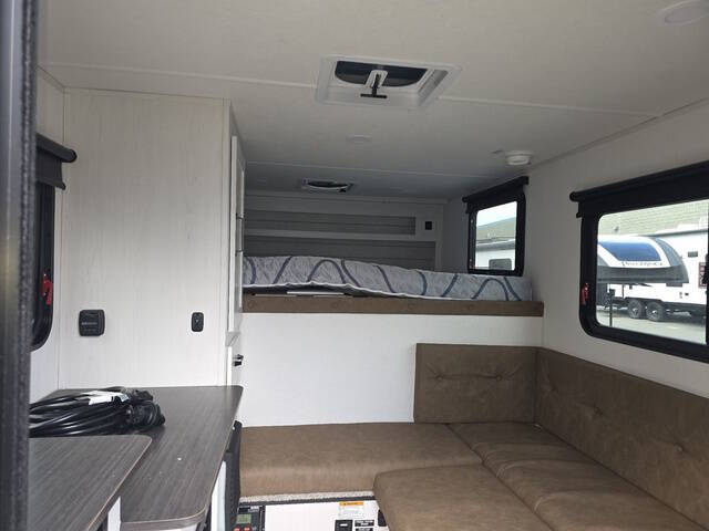 2026 Palomino BACKPACK OVE HS780