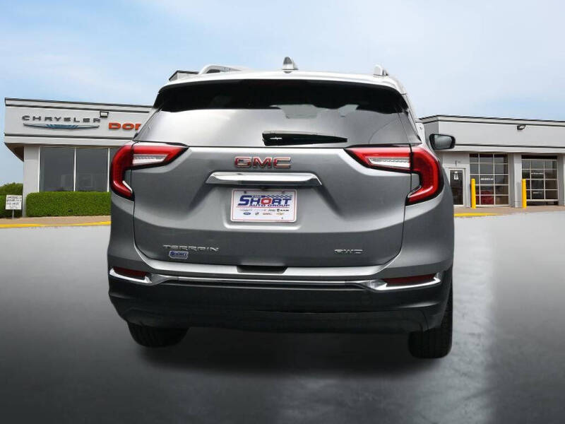2024 GMC Terrain SLT
