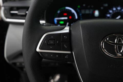 2025 Toyota Sienna XLE 7-Passenger