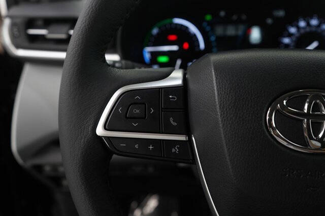 2025 Toyota Sienna XLE 7-Passenger