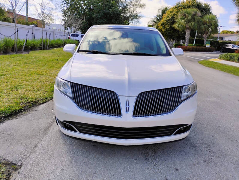 2014 Lincoln MKT