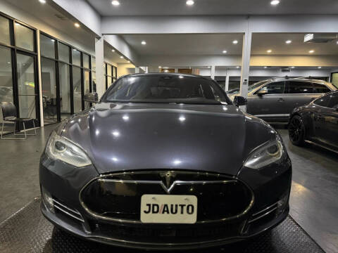 2015 Tesla Model S