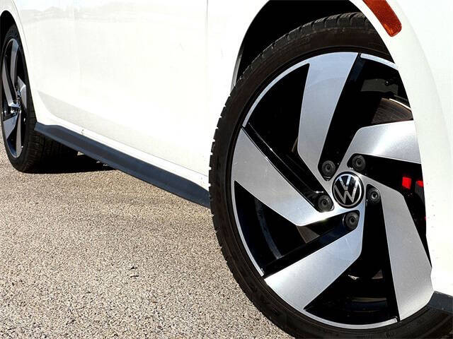 2024 Volkswagen Golf GTI S