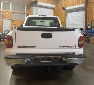 2000 Chevrolet Silverado 1500 LS