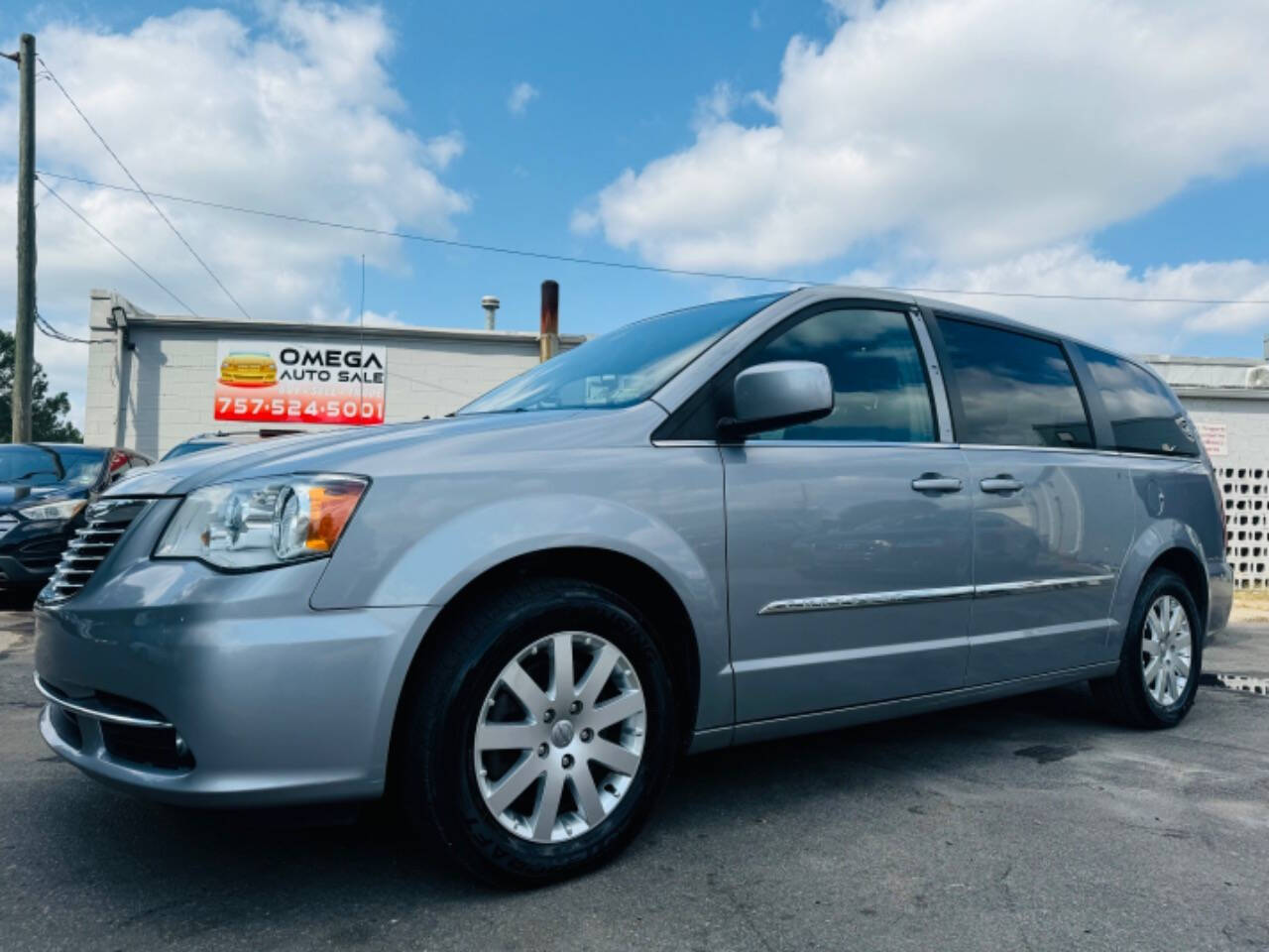 2015 Chrysler Town and Country for sale at Omega Auto Sales in Chesapeake, VA