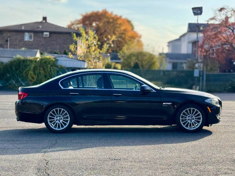 2012 BMW 5 Series 535i photo 4