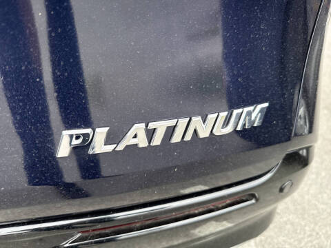2025 Toyota Sienna Platinum 7-Passenger