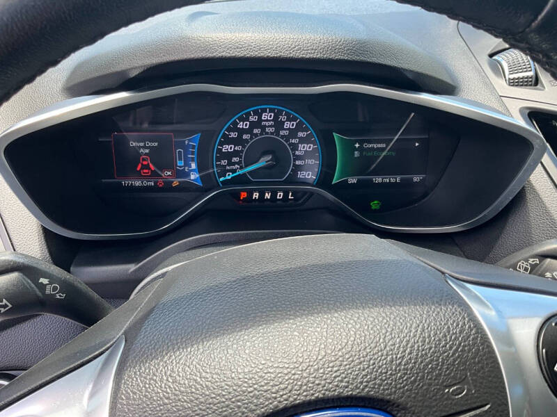 2015 Ford C-MAX Hybrid SE