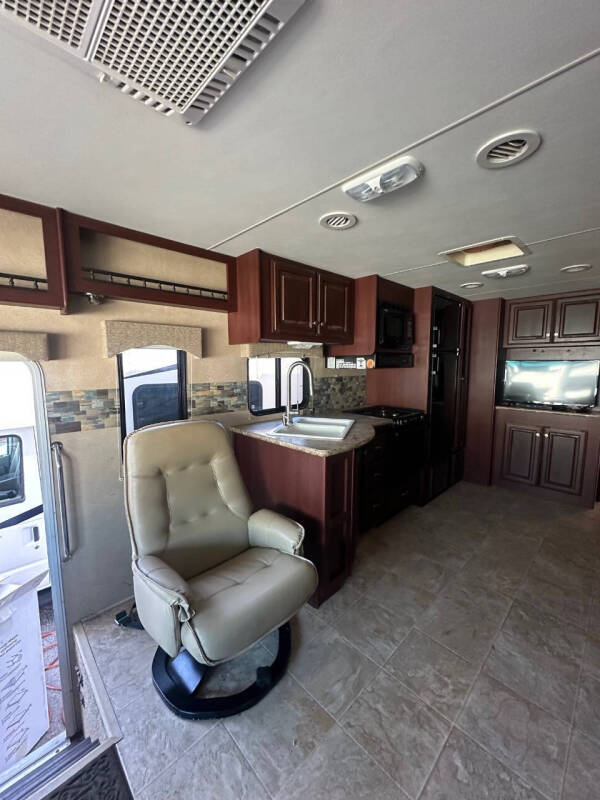 2011 Damon Daybreak 36SD