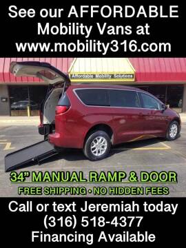 2020 Chrysler Voyager for sale at Affordable Mobility Solutions, LLC - Mobility/Wheelchair Accessible Inventory-Wichita in Wichita KS