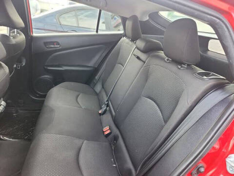 2019 Toyota Prius LE