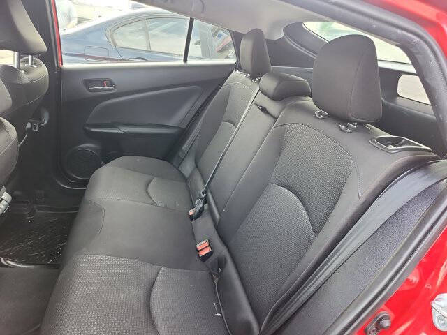 2019 Toyota Prius LE